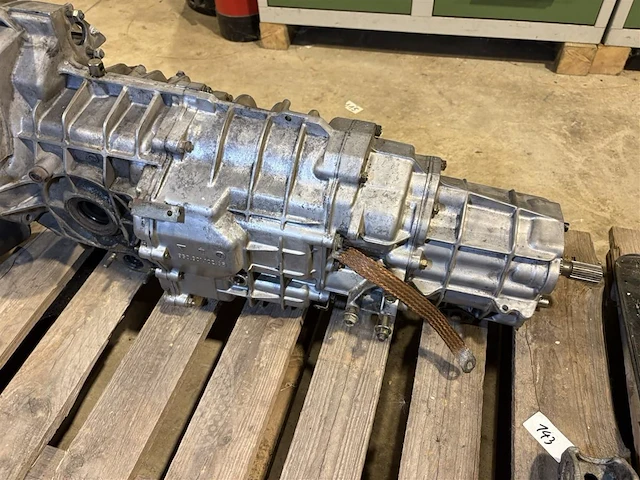 Versnellingsbak porsche 964 - afbeelding 6 van  13