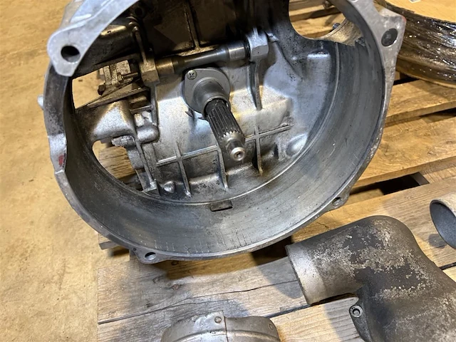 Versnellingsbak porsche 964 - afbeelding 7 van  13
