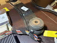 Versnellingsbak steun - afbeelding 2 van  2