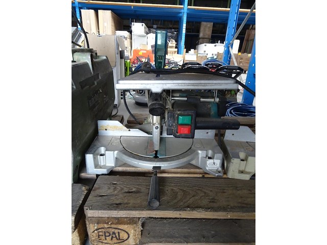 Verstek/tafelzaag makita - afbeelding 1 van  4