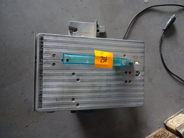 Verstek/tafelzaag makita - afbeelding 4 van  4