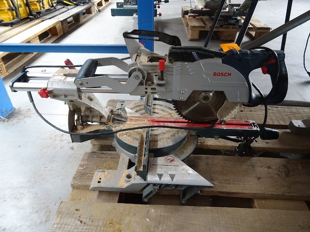 Verstekzaag bosh - afbeelding 1 van  4