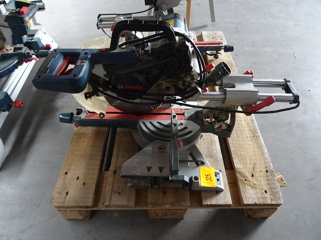 Verstekzaag bosh - afbeelding 1 van  4