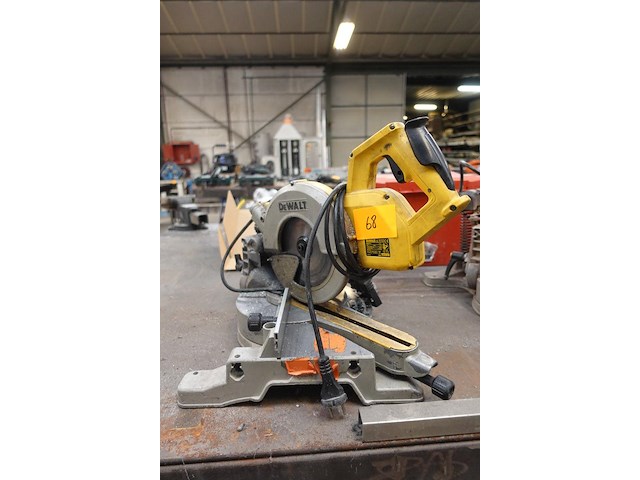 Verstekzaag dewalt - afbeelding 1 van  5