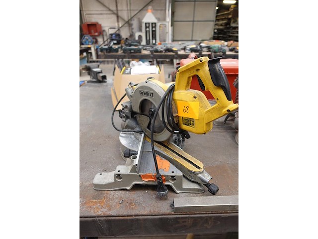 Verstekzaag dewalt - afbeelding 3 van  5