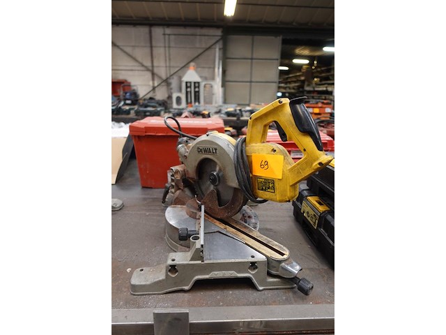 Verstekzaag dewalt - afbeelding 1 van  5