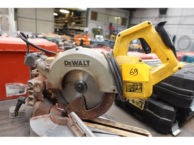 Verstekzaag dewalt - afbeelding 3 van  5