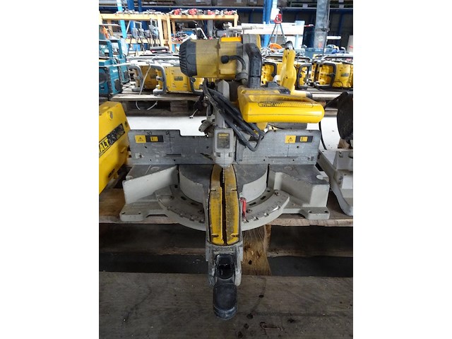 Verstekzaag dewalt - afbeelding 1 van  5