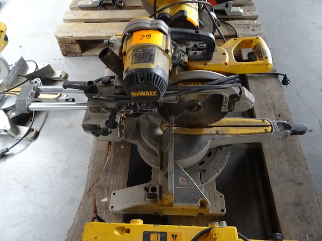 Verstekzaag dewalt - afbeelding 2 van  5