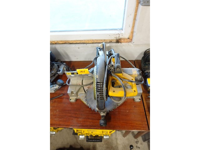 Verstekzaag dewalt - afbeelding 2 van  4