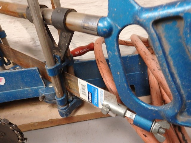 Verstekzaag en figuurzaag - afbeelding 3 van  3