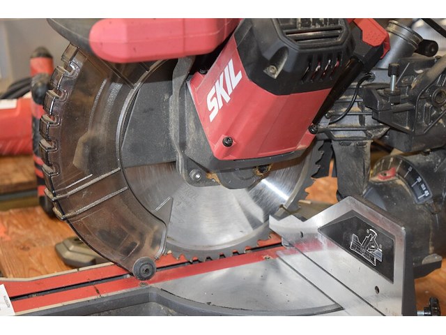Verstekzaag skil 220v - afbeelding 3 van  9