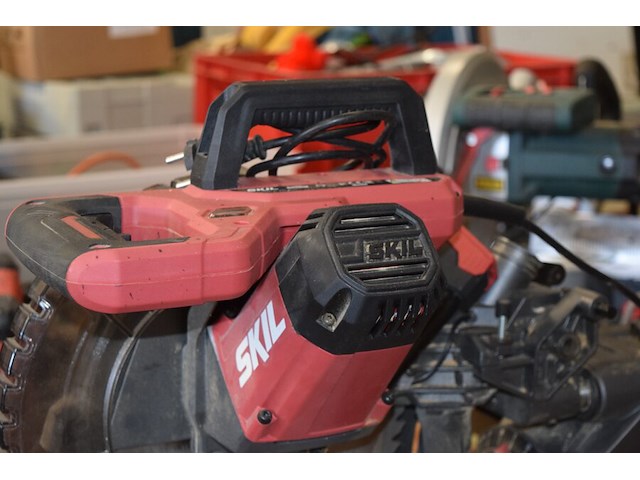 Verstekzaag skil 220v - afbeelding 4 van  9