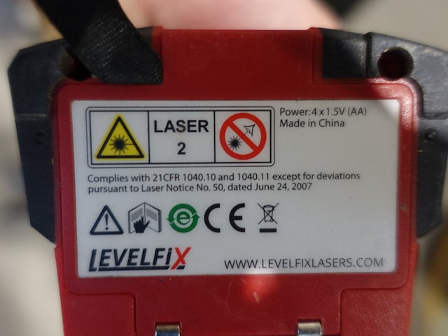 Verstelbaar laserstatief + laser levelfix - afbeelding 2 van  3