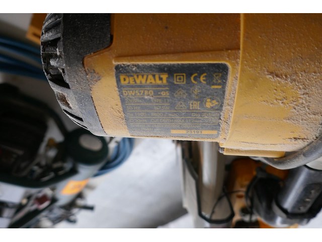Verstelbare afkortzaagmachine + onderstel dewalt - afbeelding 4 van  6