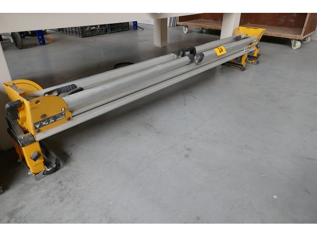 Verstelbare afkortzaagmachine + onderstel dewalt - afbeelding 6 van  6
