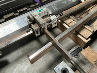 Verstelbare lengteaanslag op geleider - afbeelding 2 van  4