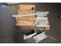 Verstelbare metalen console - afbeelding 2 van  5