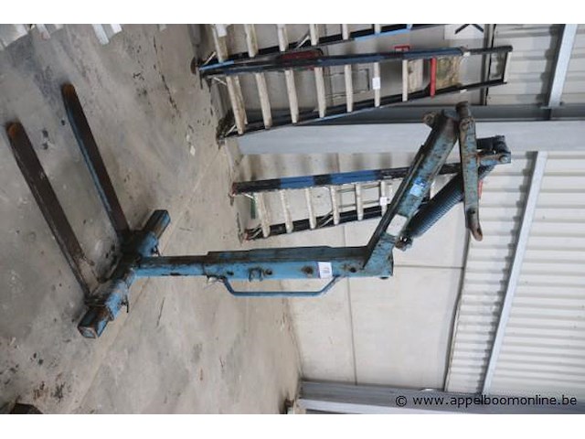 Verstelbare pallethaak buscaro mbra-25, cap 2500kg, bj 2014 - afbeelding 1 van  2