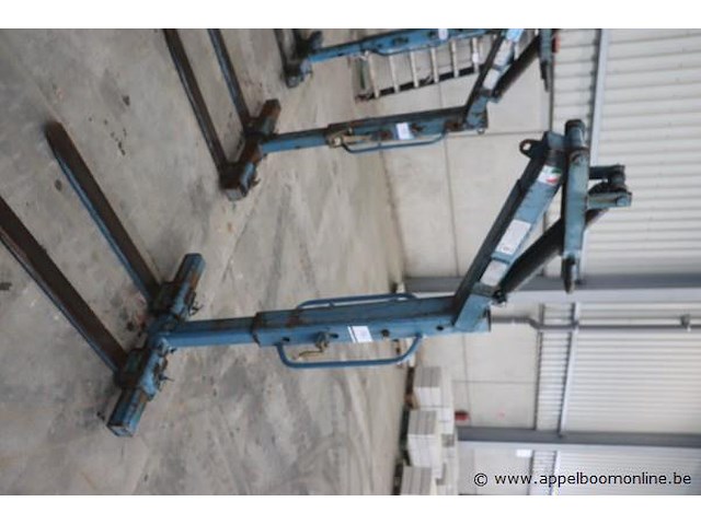 Verstelbare pallethaak buscaro mbra-25, cap 2500kg, bj 2019 - afbeelding 1 van  1