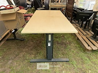 Verstelbare tafel - afbeelding 1 van  4