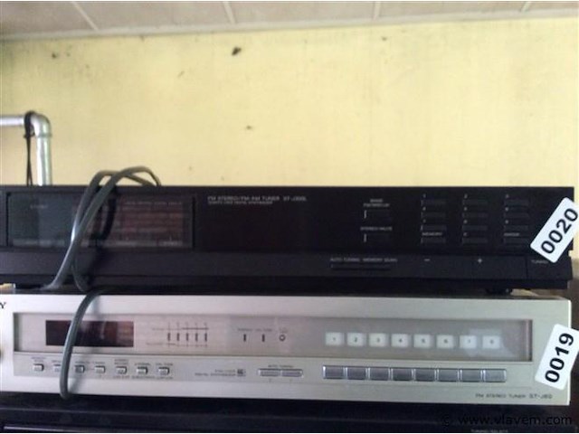 Versterker - tuner sony - afbeelding 1 van  3