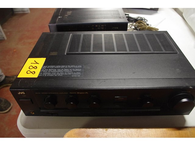 Versterker jvc - afbeelding 1 van  2