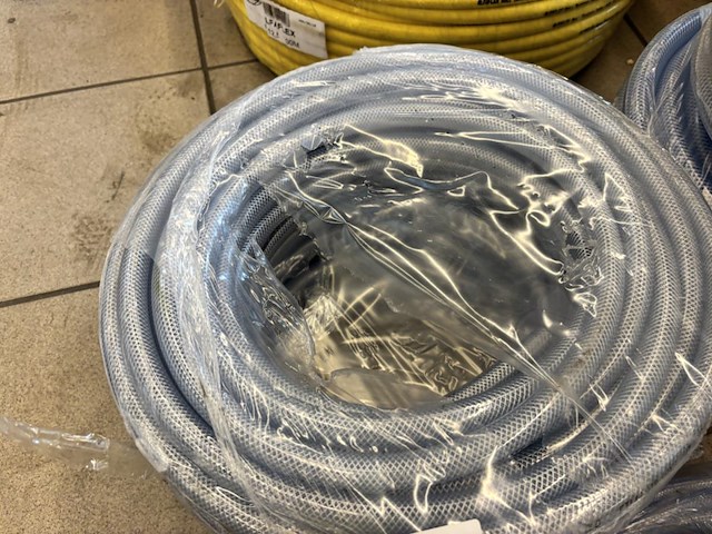 Versterkte pvc slang - afbeelding 2 van  2