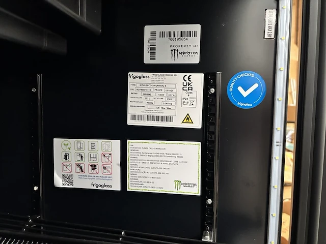 Vertical cooler " monster energy" - afbeelding 3 van  4