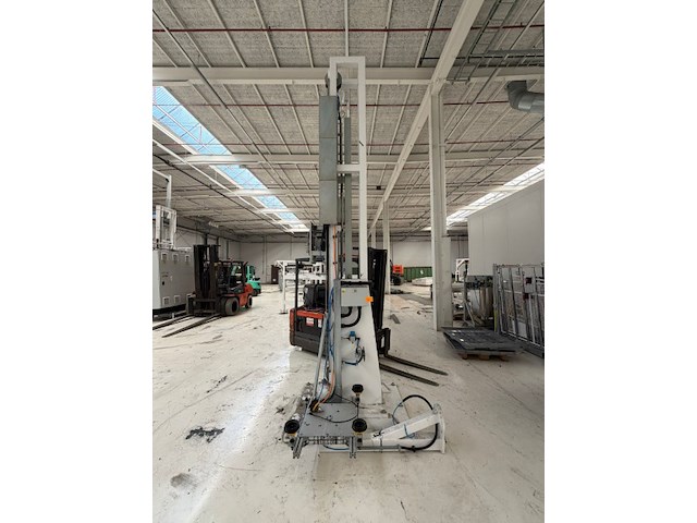 Vertical vacuum lifting column - afbeelding 1 van  5