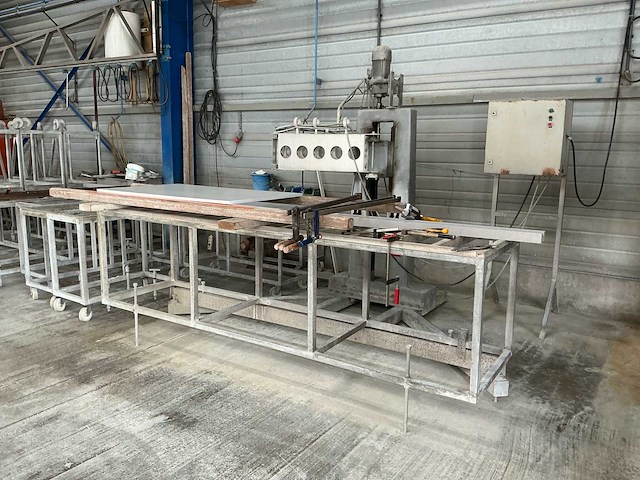 Verticale freesmachine - afbeelding 2 van  9