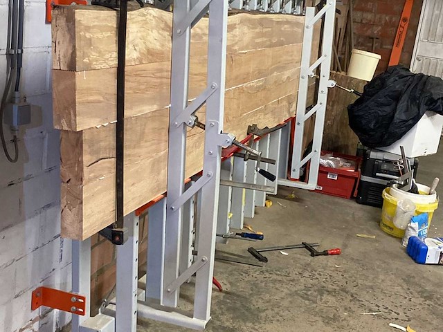 Verticale houtlijmpers met verstelbare klemmen - afbeelding 1 van  2