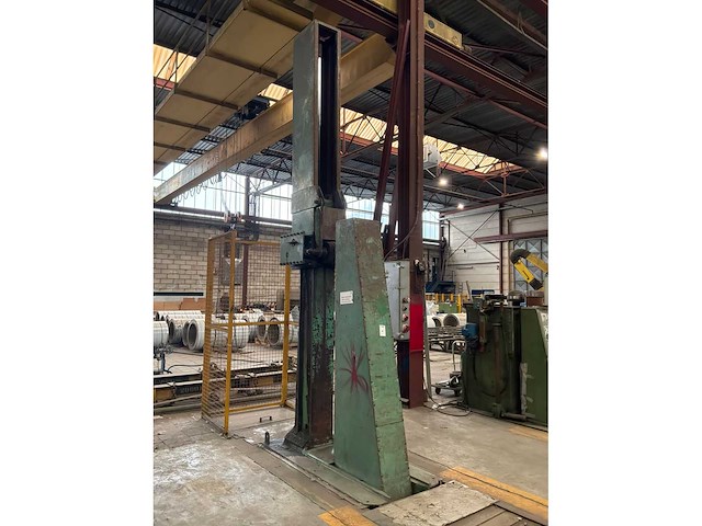 Verticale lasnaad rolmachine - afbeelding 1 van  2