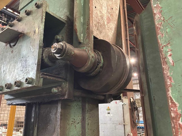 Verticale lasnaad rolmachine - afbeelding 4 van  5