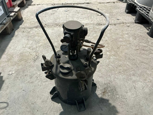 Verticale verfdruktank (5x) - afbeelding 1 van  3