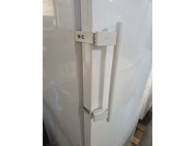 Verticale vrieskast liebher premium no frost - afbeelding 4 van  4