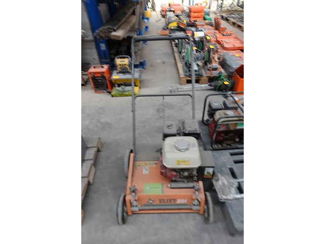 Verticuteermachine eliet - afbeelding 2 van  5