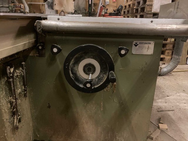 Vertongen - formaatcirkelzaagmachine - afbeelding 9 van  19