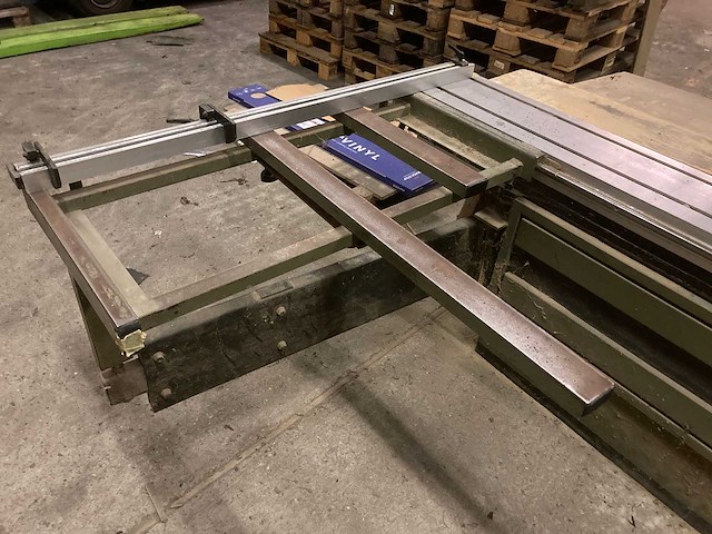 Vertongen - formaatcirkelzaagmachine - afbeelding 13 van  19