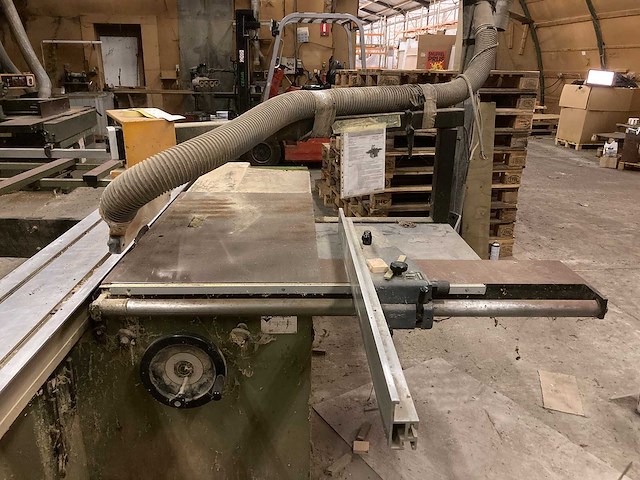 Vertongen - formaatcirkelzaagmachine - afbeelding 16 van  19