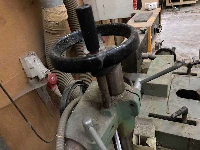 Vertongen - freesmachine - afbeelding 8 van  21