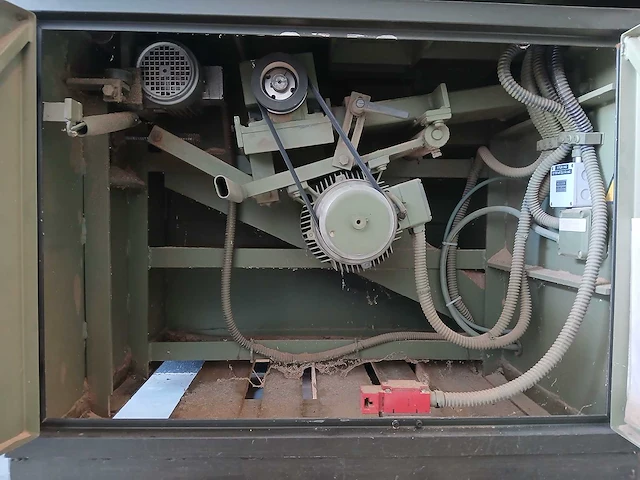 Vertongen az05 - paneelcirkelzaagmachine - afbeelding 19 van  24