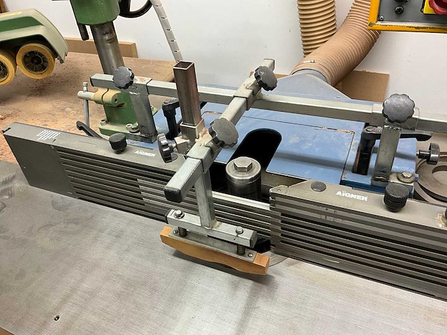 Vertongen freesmachine - afbeelding 17 van  22