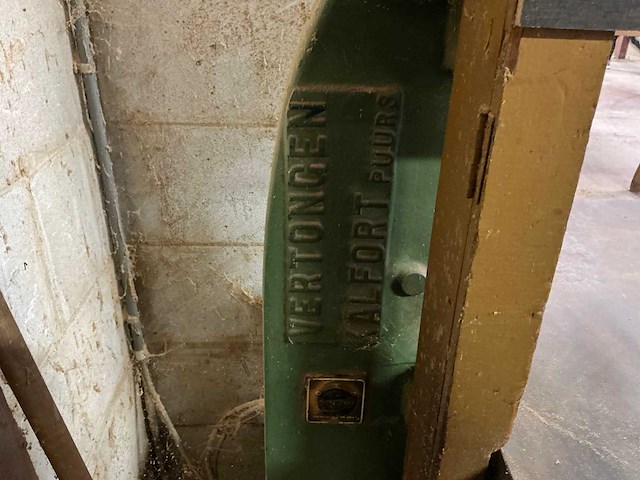 Vertongen lintzaagmachine - afbeelding 7 van  7