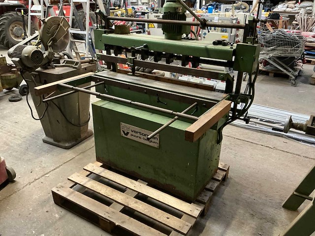 Vertongen multikops-boor/freesmachine - afbeelding 1 van  7
