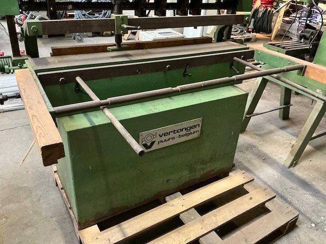 Vertongen multikops-boor/freesmachine - afbeelding 4 van  7