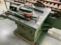 Vertongen paneelcirkelzaagmachine: robuust en functioneel - afbeelding 8 van  10