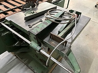 Vertongen paneelcirkelzaagmachine: robuust en functioneel - afbeelding 7 van  10