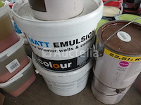 Verven, lijmen & producten - afbeelding 17 van  27