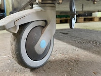 Verwarmd platform serviesstapelaar hupfer - afbeelding 2 van  10